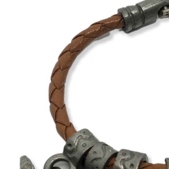 GUESS VINTAGE COWGIRL THEMED FAUX LEATHER & PEWTER CHARMED BRACELET - Picture 7 of 8